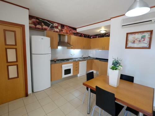 Apartment Res Mediterraneo-6