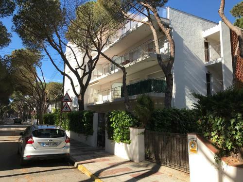 Apartamento Rey Balduino Bajos 4