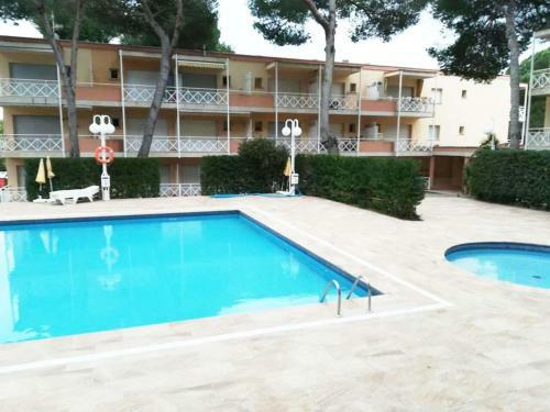 Apartamento Cerca Del Mar Con Piscina Happolon