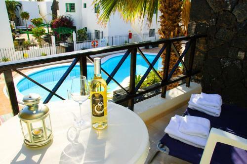 Puerto Del Carmen Pool Apartment