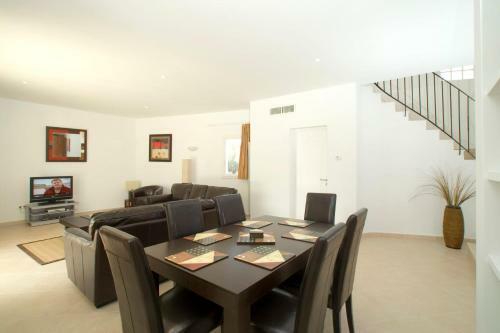 Cala D'or Villa Sleeps 6 Pool Wifi