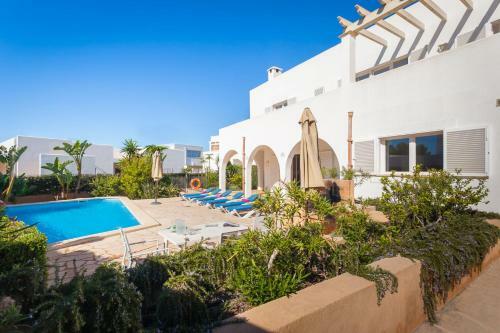 Cala D'or Villa Sleeps 6 Pool Wifi