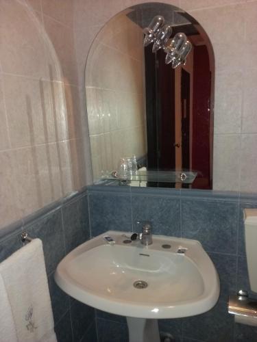 Hostal Guesthouse Rsa