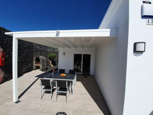 2 Bedroom Villas Cassandra And Katrina With Private Heated Pools.
