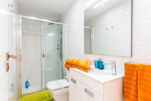 Las Vistas Beach Front Apartments