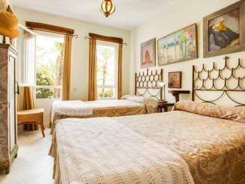 Pretty Apartment In San Roque Near River
