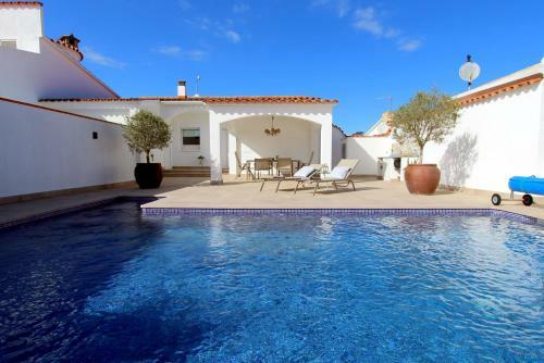 Villa Leon Inmo Cap Ras 52 B - 10170
