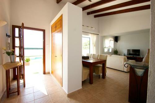 Cala En Porter Villa Sleeps 4 Pool Wifi
