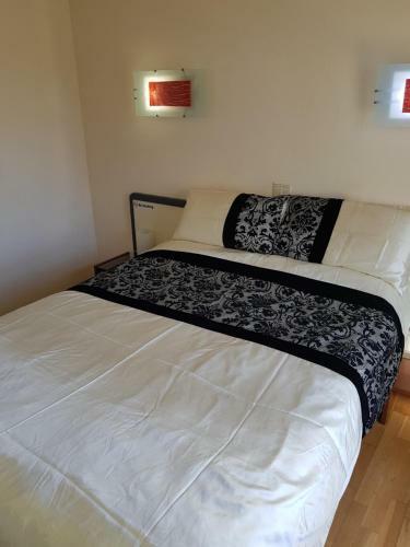 Apartamento Iguazu Yumbo - Two Bedroom Apt