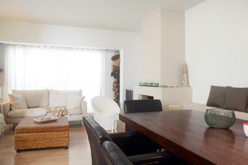 Tamariu Apartment Sleeps 8 Air Con