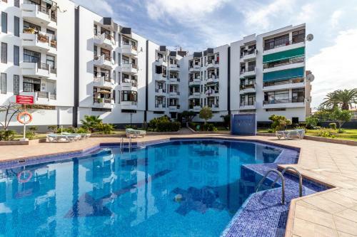 Apartamento Flatguest Bayuca + C.c.yumbo + 2bdr + Balcony