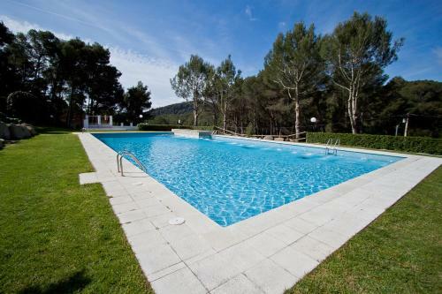 Tamariu Apartment Sleeps 6 With Pool