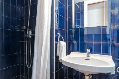 Apartment In Tamariu Sleeps 6