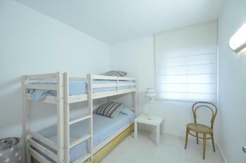 Apartment In Tamariu Sleeps 4