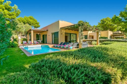Josefa 4 Bedroom Villa, Cala Galdana