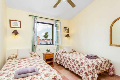 Cala Galdana Villa Sleeps 6 With Pool Air Con And Wifi