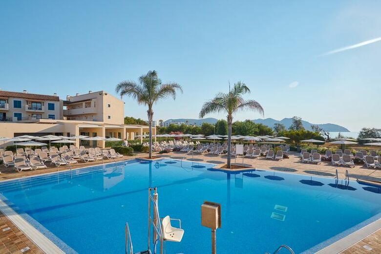 Hotel Hipotels Cala Bona Club