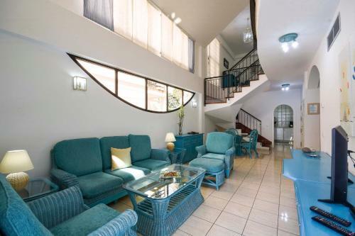 Sunshine Beach Villas