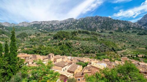 Villa Fornalutx Sol Y Montes
