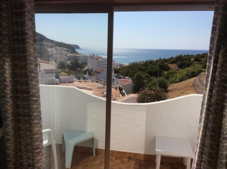 Apartamentos Salema Praia Club
