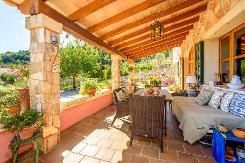 Son Macia Villa Sleeps 6 With Pool And Air Con