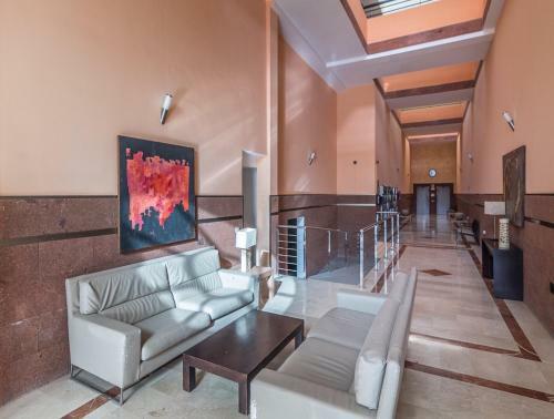 Apartment With Jacuzzi And Pool Access