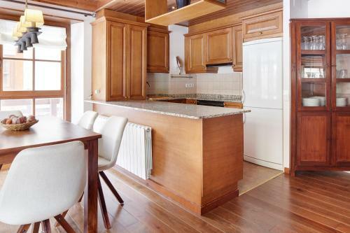 Apartamento Val de Ruda 64 By Feelfree Rentals