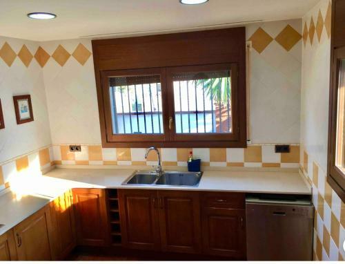 Villa Singular En Miami Playa Con Piscina Privada
