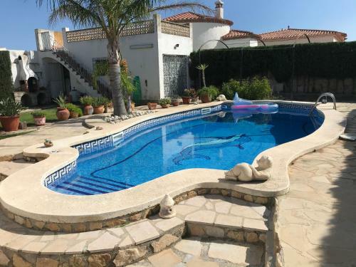 Meddays Villa Loles