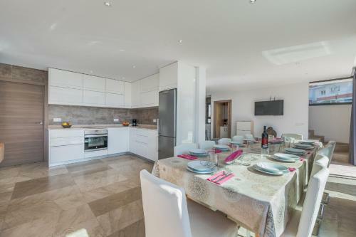 Yupihome Villa Iola