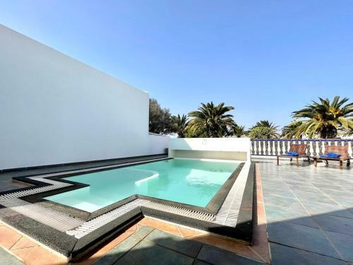 Villa Con Piscina Privada Y Terraza En Lanzarote