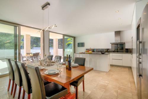 Extravagant Pollensa Villa Casa Lesplendor 4 Bedrooms Pool Table Modern Design