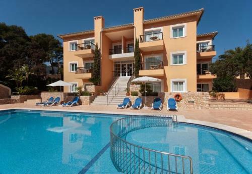 Sant Vicent de Sa Cala Apartment Sleeps 4 With Pool And Wifi
