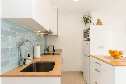 Moderno Apartamento En Calan Bosch- C10