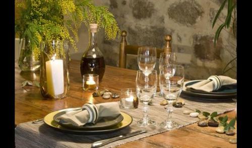 Macanet de Cabrenys Villa Sleeps 4 With Pool