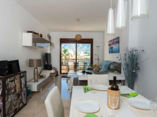 Apartment Lomas Del Real