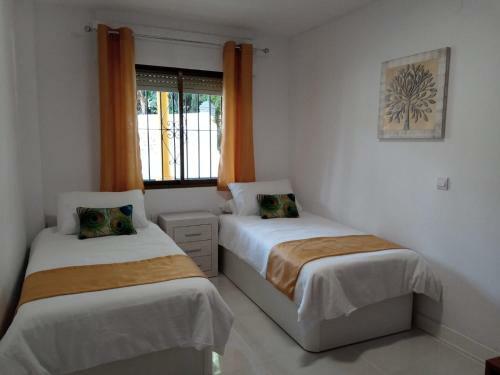 Impeccable 2-bed Apartment Ecuador Los Claveles