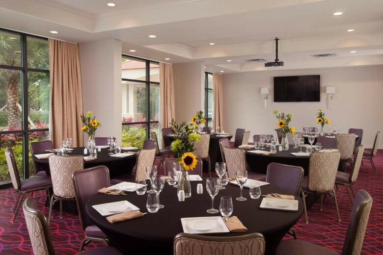 Delta Hotels By Marriott Orlando Lake Buena Vista