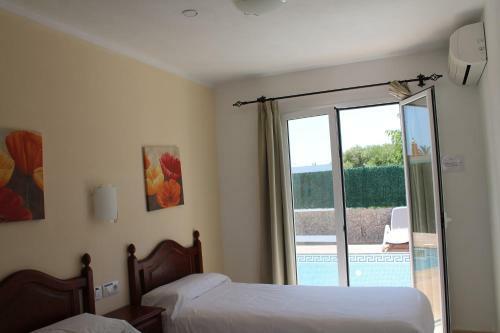 Villa Elena, Cala'n Bruc