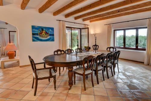S'horta Villa Sleeps 8 With Pool And Wifi