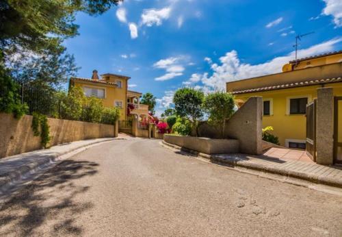 Alcanada Holiday Home Sleeps 6 With Pool Air Con And Wifi