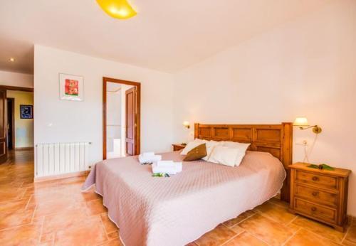Alcanada Holiday Home Sleeps 6 With Pool Air Con And Wifi
