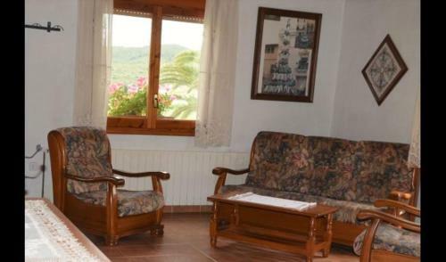 Sant Pere Molanta Apartment Sleeps 4 With Pool