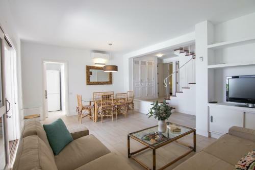 Villa In Pasito Blanco, 4bdr, Bbq, Wifi, Pool