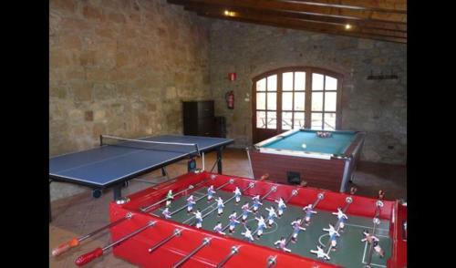 L'espunyola Villa Sleeps 16 With Pool