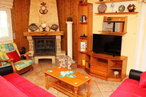Riumar "mariposa", 300m To Beach, Private Pool, On-site-service, Dog Beach