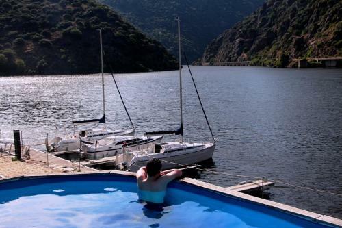 Hostal Douro Fluvina Yachts & Chalets