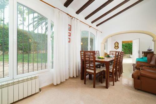 Xabia Villa Sleeps 8 Pool Air Con Wifi