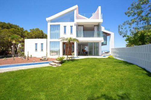 Xabia Villa Sleeps 10 Pool Air Con Wifi