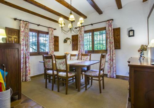 Xabia Villa Sleeps 6 Pool Wifi